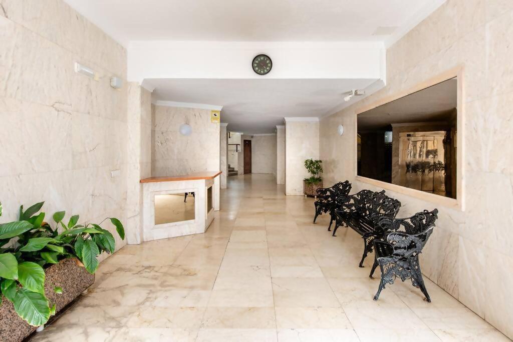 דירות Amplio Con Vistas Al Mar Y Piscina En בנאלמדנה מראה חיצוני תמונה