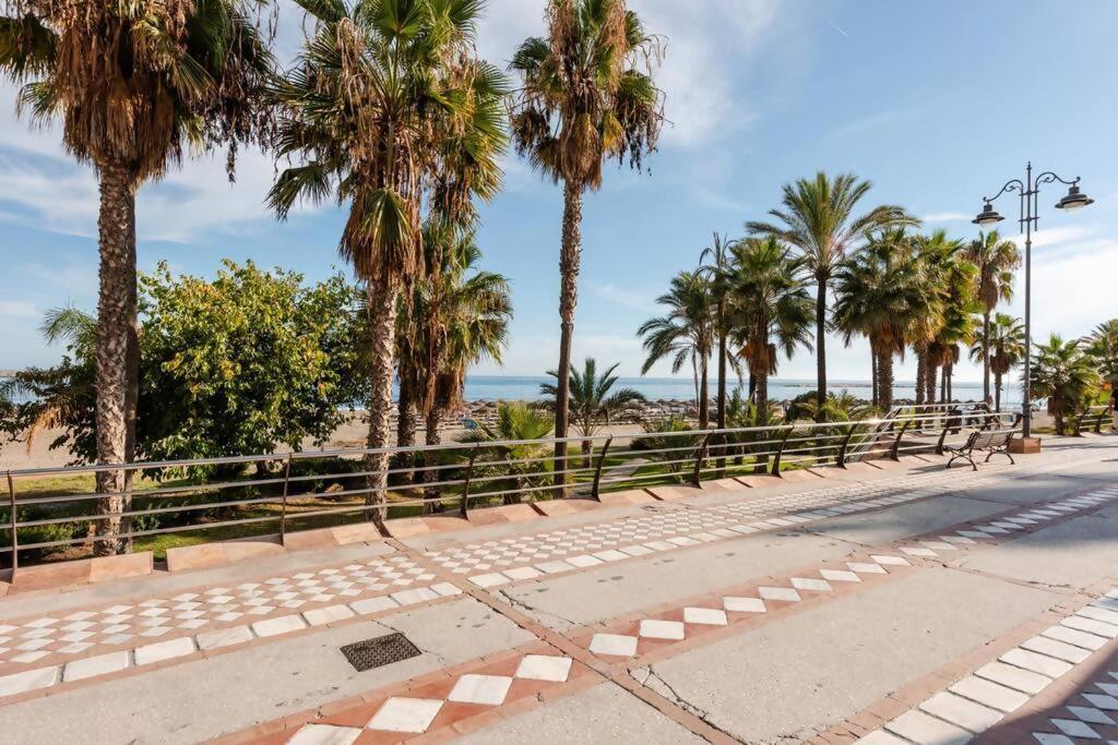 דירות Amplio Con Vistas Al Mar Y Piscina En בנאלמדנה מראה חיצוני תמונה